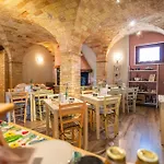 Dimora Rosso Piceno Frühstückspension 3*