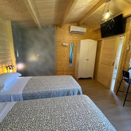 Bed & Breakfast Dimora Rosso Piceno 3*