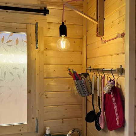 Dimora Rosso Piceno Bed & Breakfast 3*