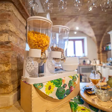 Dimora Rosso Piceno 3*