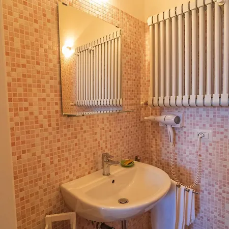 Dimora Rosso Piceno Bed & Breakfast 3*