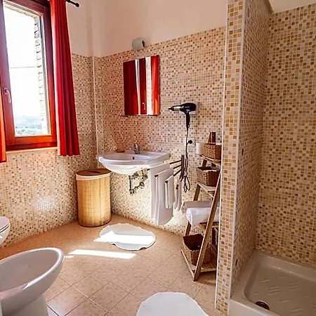 Dimora Rosso Piceno Bed and Breakfast