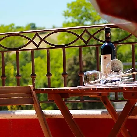 Dimora Rosso Piceno Bed and Breakfast 3*